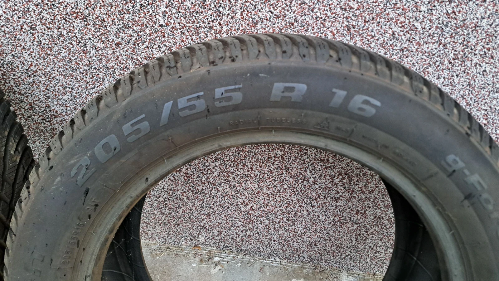 Гуми Зимни 205/55R16, снимка 7 - Гуми и джанти - 54655278