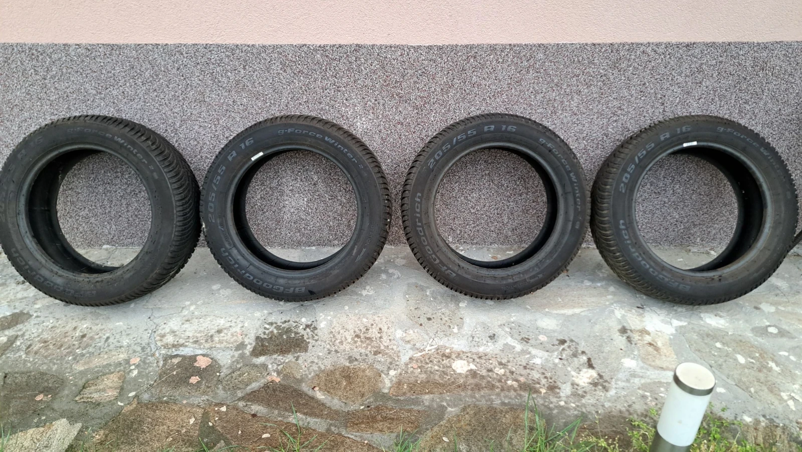 Гуми Зимни 205/55R16, снимка 2 - Гуми и джанти - 54655278