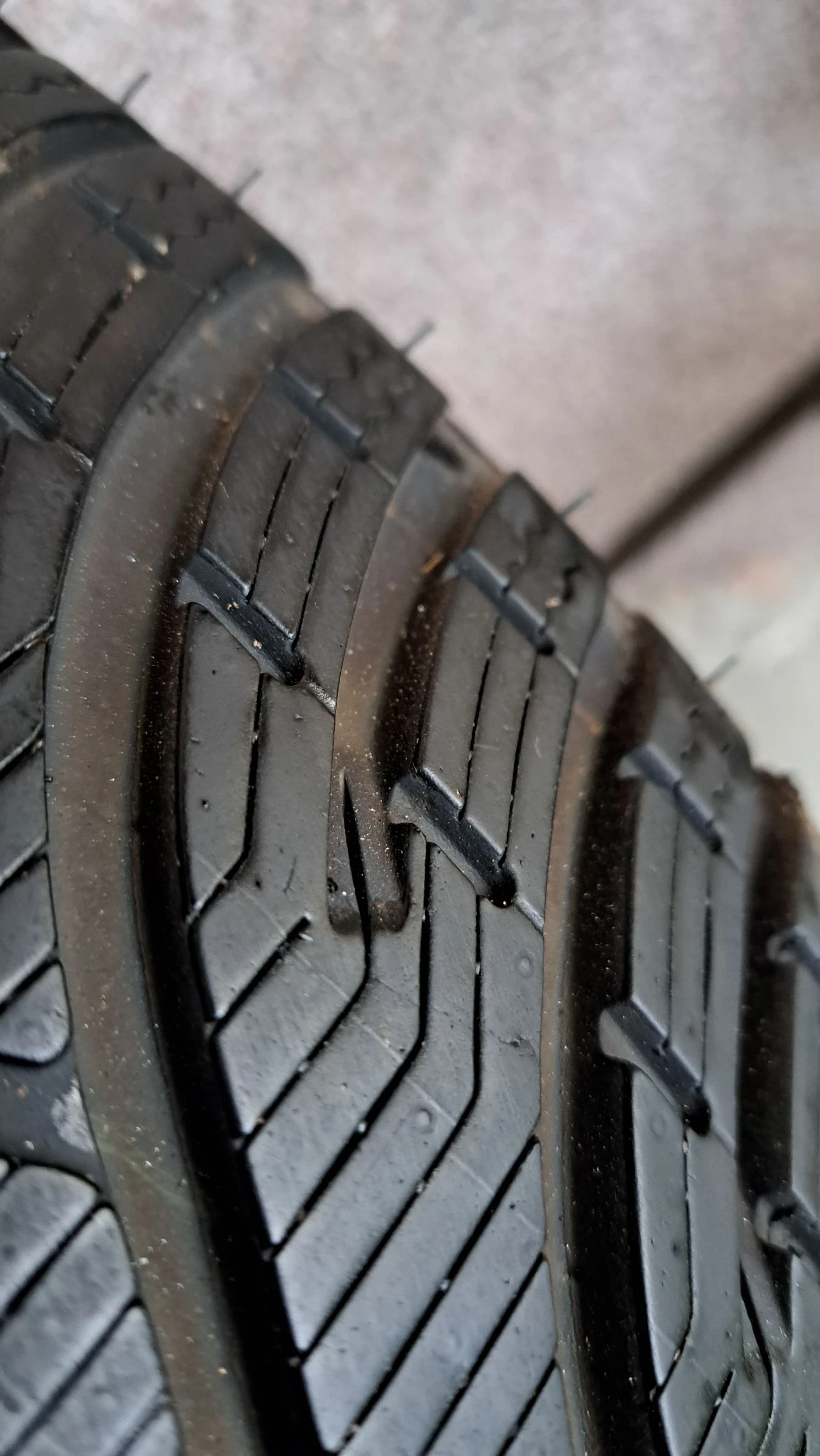 Гуми Зимни 205/55R16, снимка 10 - Гуми и джанти - 54655278