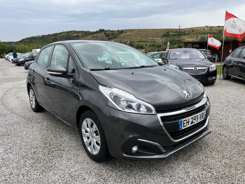 Peugeot 208 1.6hdi EURO 6, снимка 3 - Автомобили и джипове - 38031050