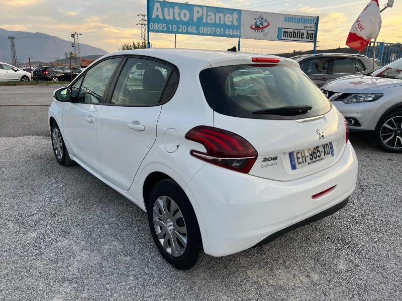 Peugeot 208 1.6hdi EURO 6, снимка 6 - Автомобили и джипове - 38561010