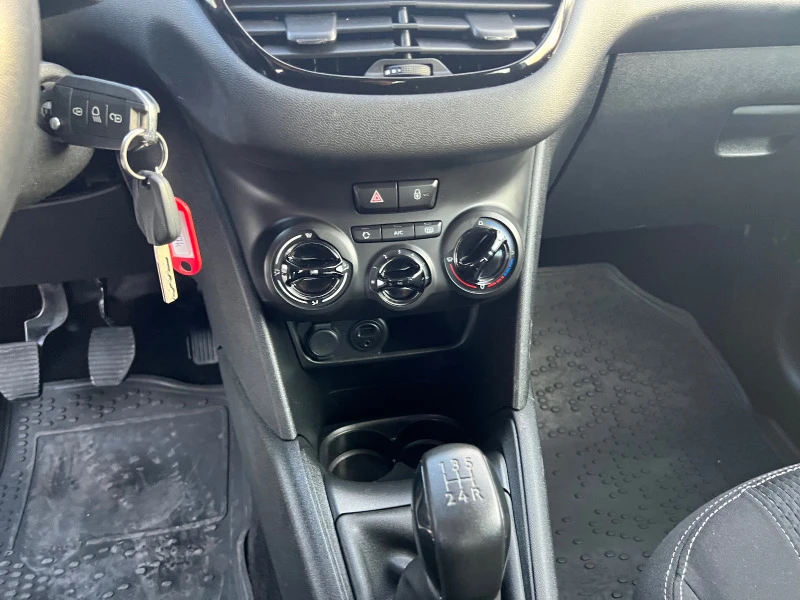 Peugeot 208 1.6hdi EURO 6, снимка 10 - Автомобили и джипове - 38561010