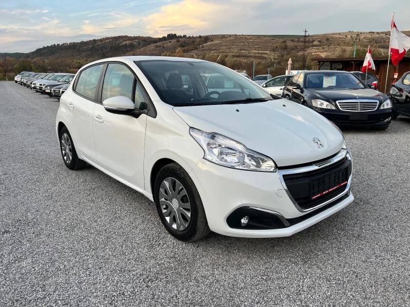 Peugeot 208 1.6hdi EURO 6, снимка 3 - Автомобили и джипове - 38561010