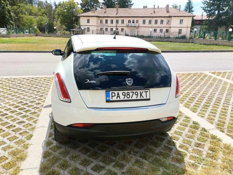 Lancia Delta 1.6MJET Facelift , снимка 5 - Автомобили и джипове - 46891031