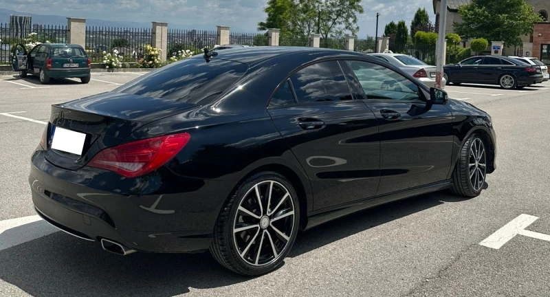 Mercedes-Benz CLA 220, снимка 4 - Автомобили и джипове - 48324381