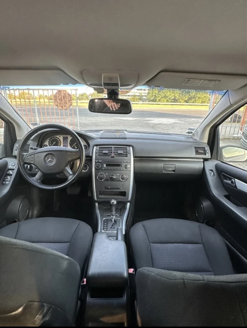 Mercedes-Benz B 200 Автоматик, снимка 10 - Автомобили и джипове - 47656110