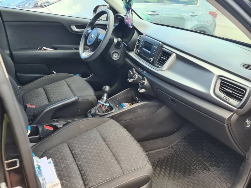 Kia Rio, снимка 6 - Автомобили и джипове - 48295001