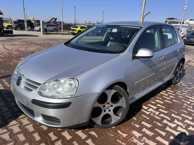 VW Golf Като нов!, снимка 1 - Автомобили и джипове - 49093680