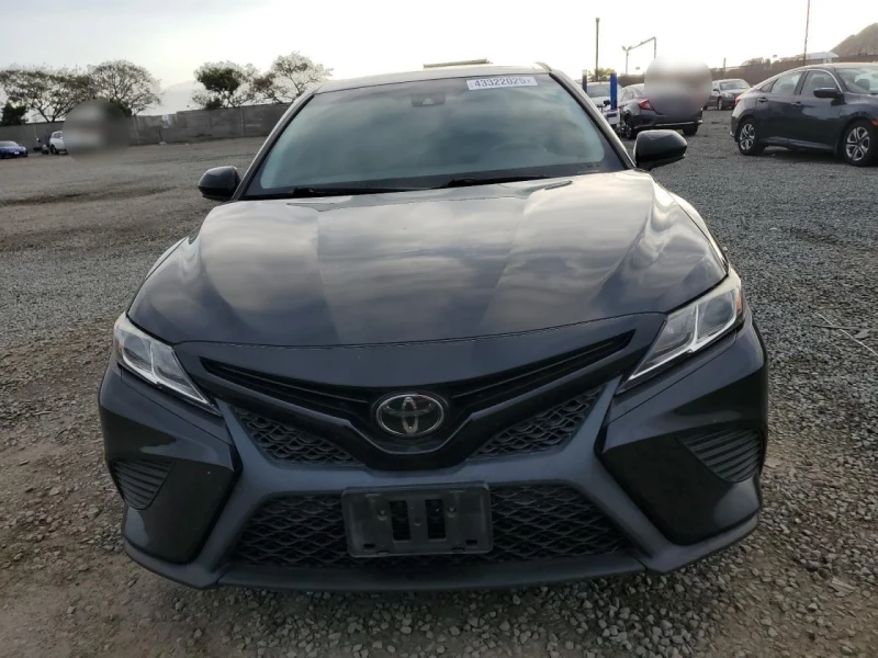 Toyota Camry, снимка 2 - Автомобили и джипове - 49300785