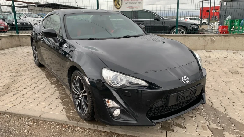 Toyota GT86 2.0i* 200hp* Швейцария, снимка 3 - Автомобили и джипове - 49529999