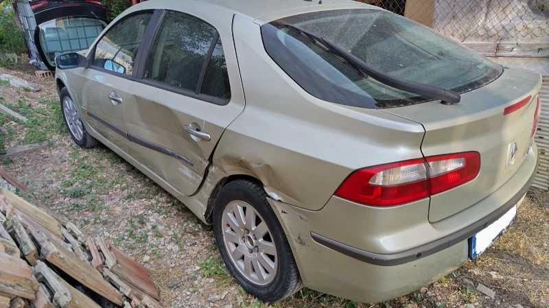Renault Laguna 1.8 16V, снимка 4 - Автомобили и джипове - 52639702