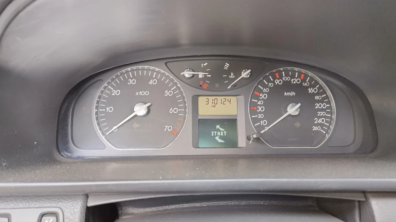 Renault Laguna 1.8 16V, снимка 11 - Автомобили и джипове - 52639702