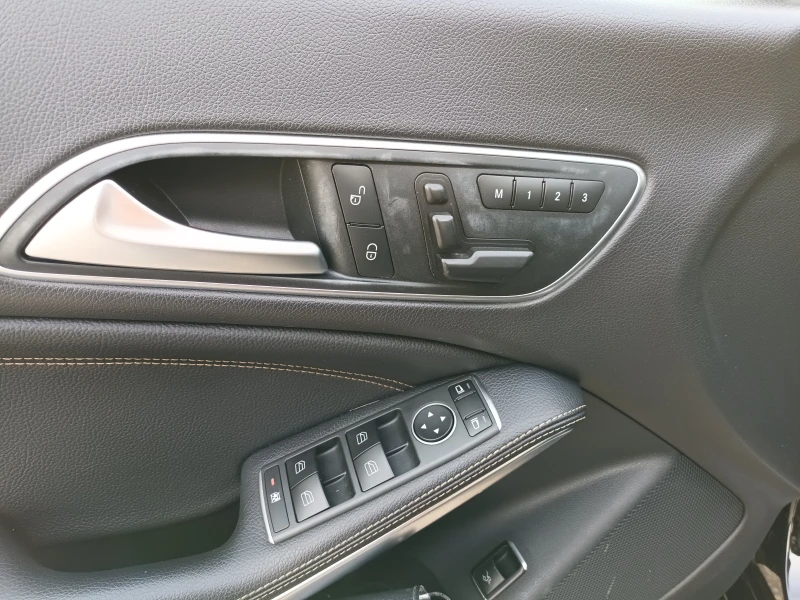 Mercedes-Benz CLA 250 4-MATIC, снимка 7 - Автомобили и джипове - 52627528