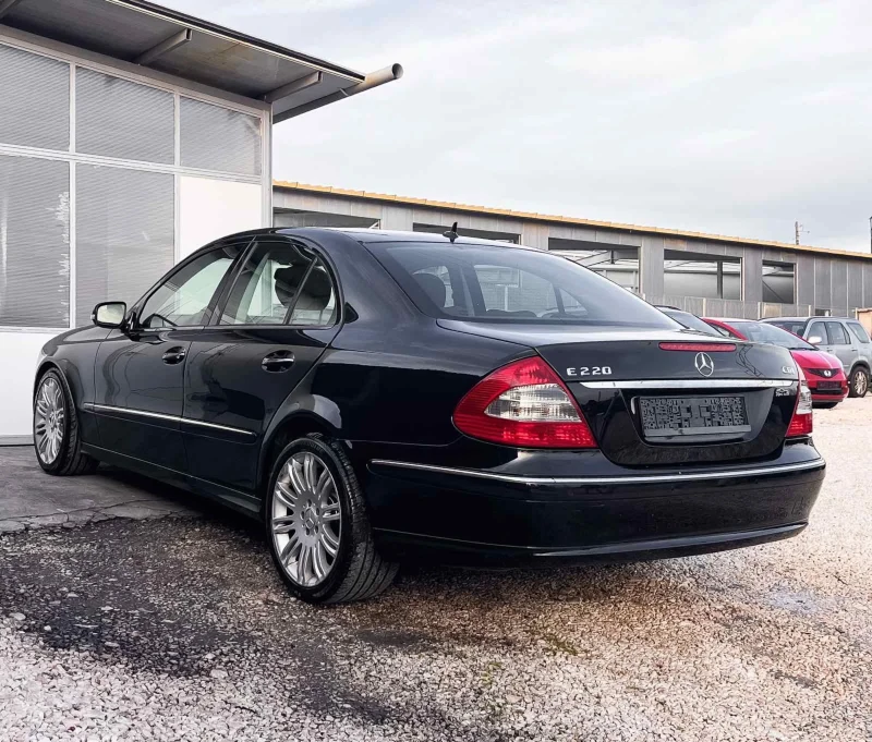 Mercedes-Benz E 220 EVO Face , снимка 8 - Автомобили и джипове - 52843998