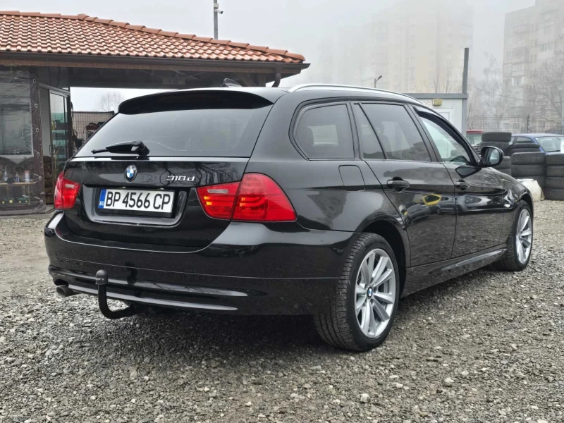 BMW 318 2.0 D FACE НАВИ АВТОМАТ, снимка 3 - Автомобили и джипове - 53346047