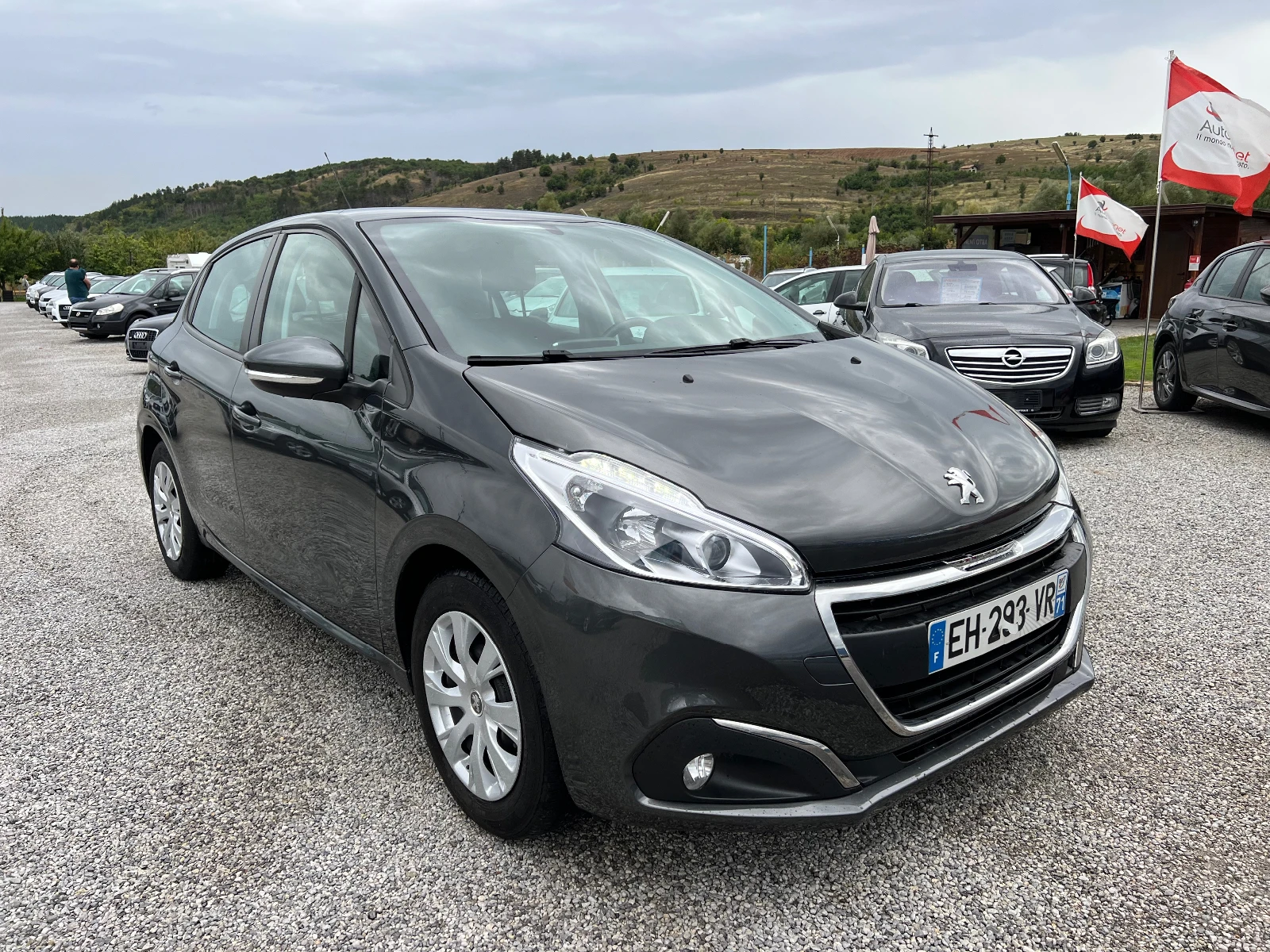 Peugeot 208 1.6hdi EURO 6 - изображение 3