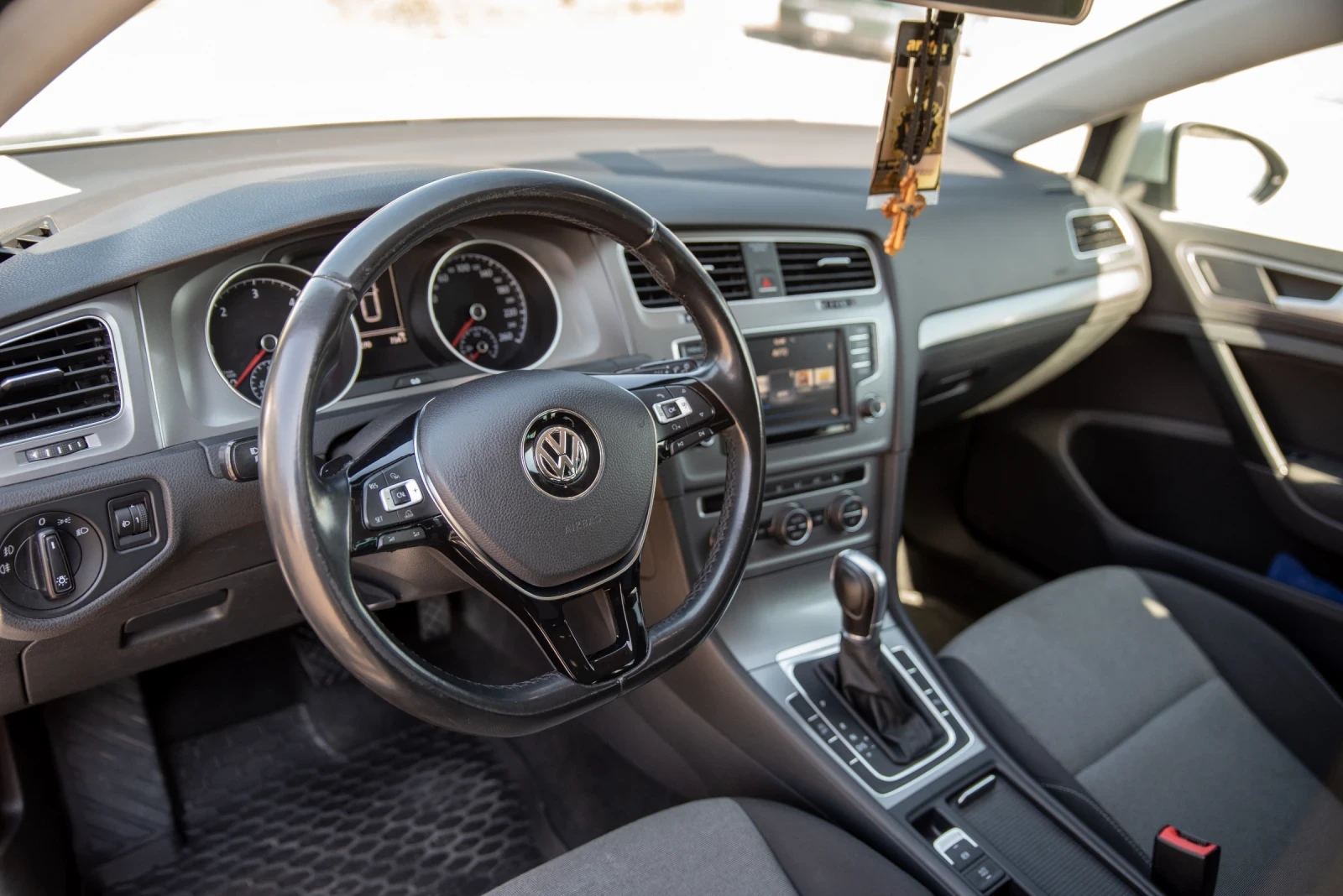 VW Golf Variant 7 - изображение 8