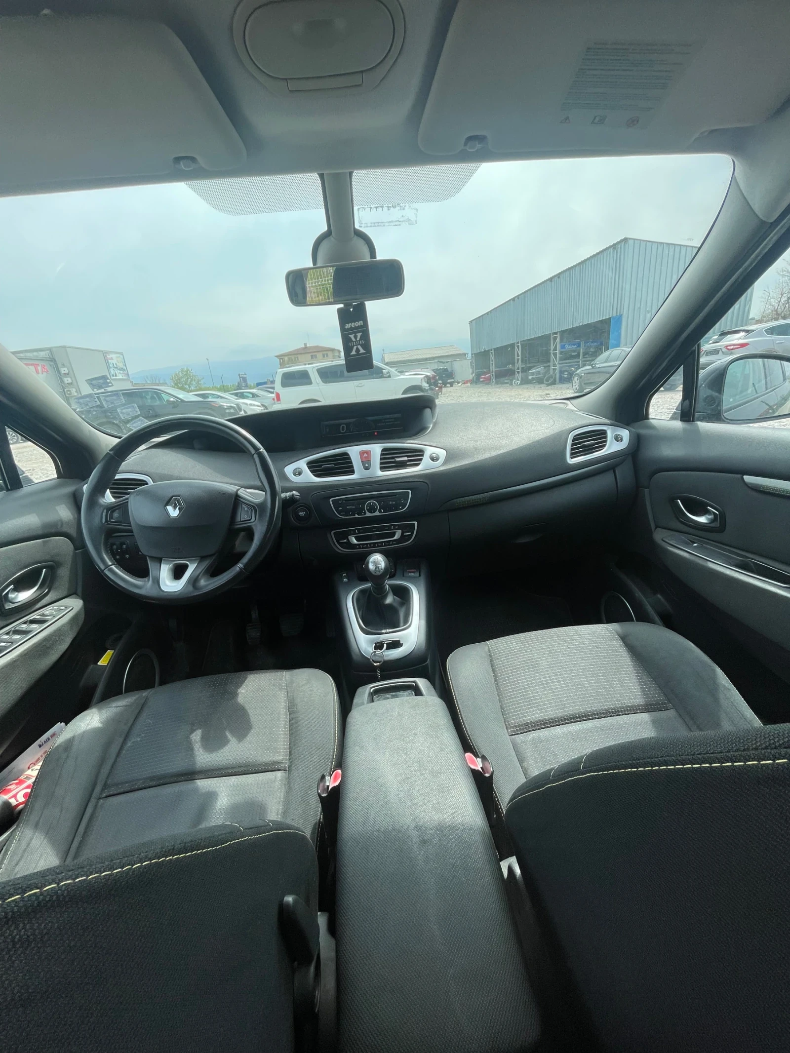 Renault Scenic 1.5 дизел - изображение 8
