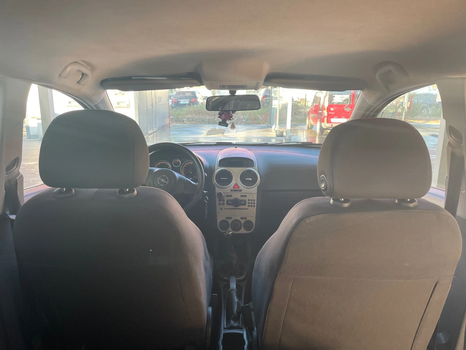 Opel Corsa 1.2 - изображение 10