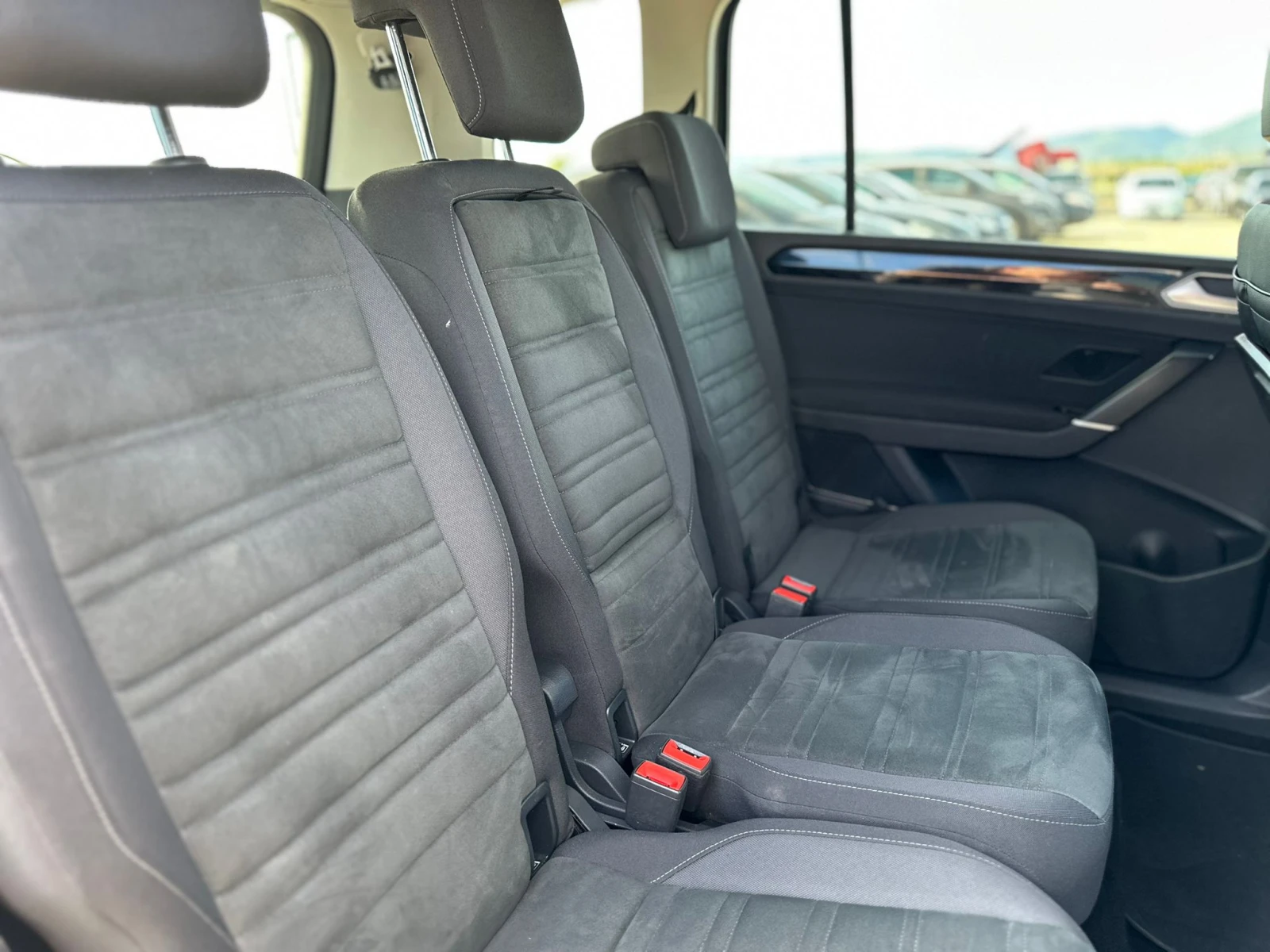 VW Touran / 2.0 TDI / EXECUTIVE / 6+ 1 / EURO 6 / TOP / - изображение 10