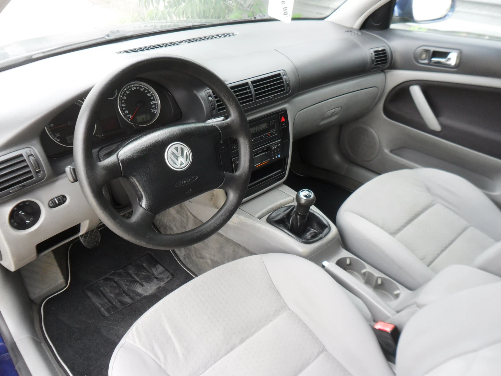 VW Passat 1, 9-TDI-131кс.-ITALY-KLIMATRONIK - изображение 8