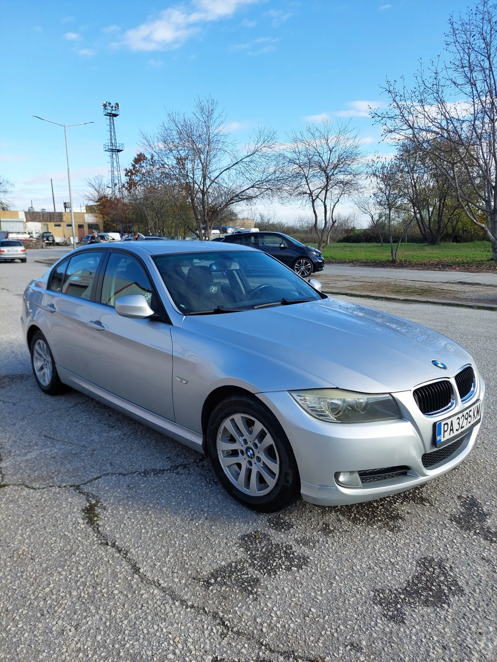 BMW 320 2.0D LCI (����) 6��. / PARKTRONIC | Mobile.bg � ����������� 3