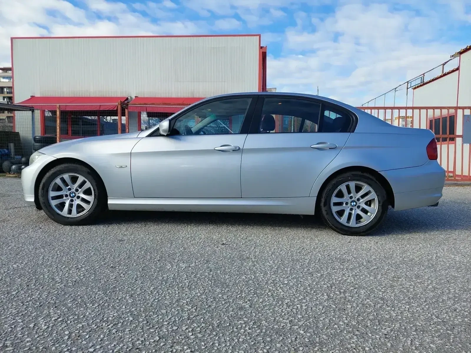 BMW 320 2.0D LCI (����) 6��. / PARKTRONIC | Mobile.bg � ����������� 7