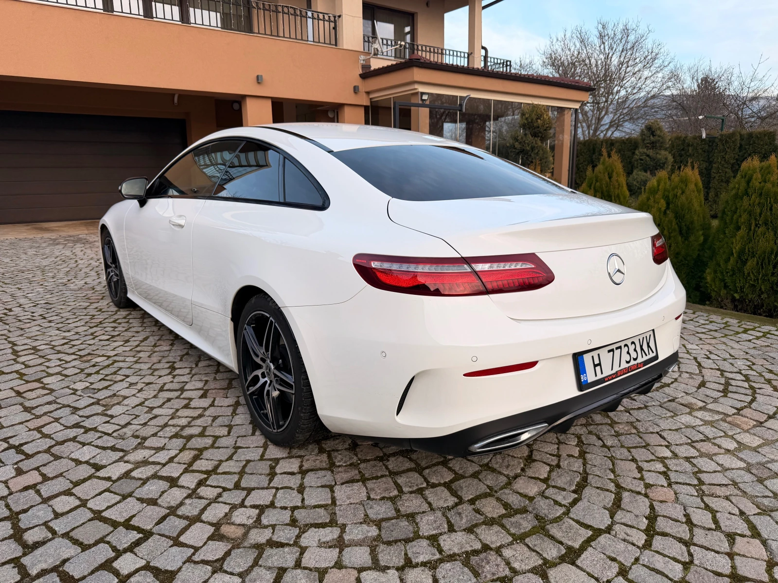 Mercedes-Benz E 350 AMG FACELIFT CDI 286 k.s - изображение 4