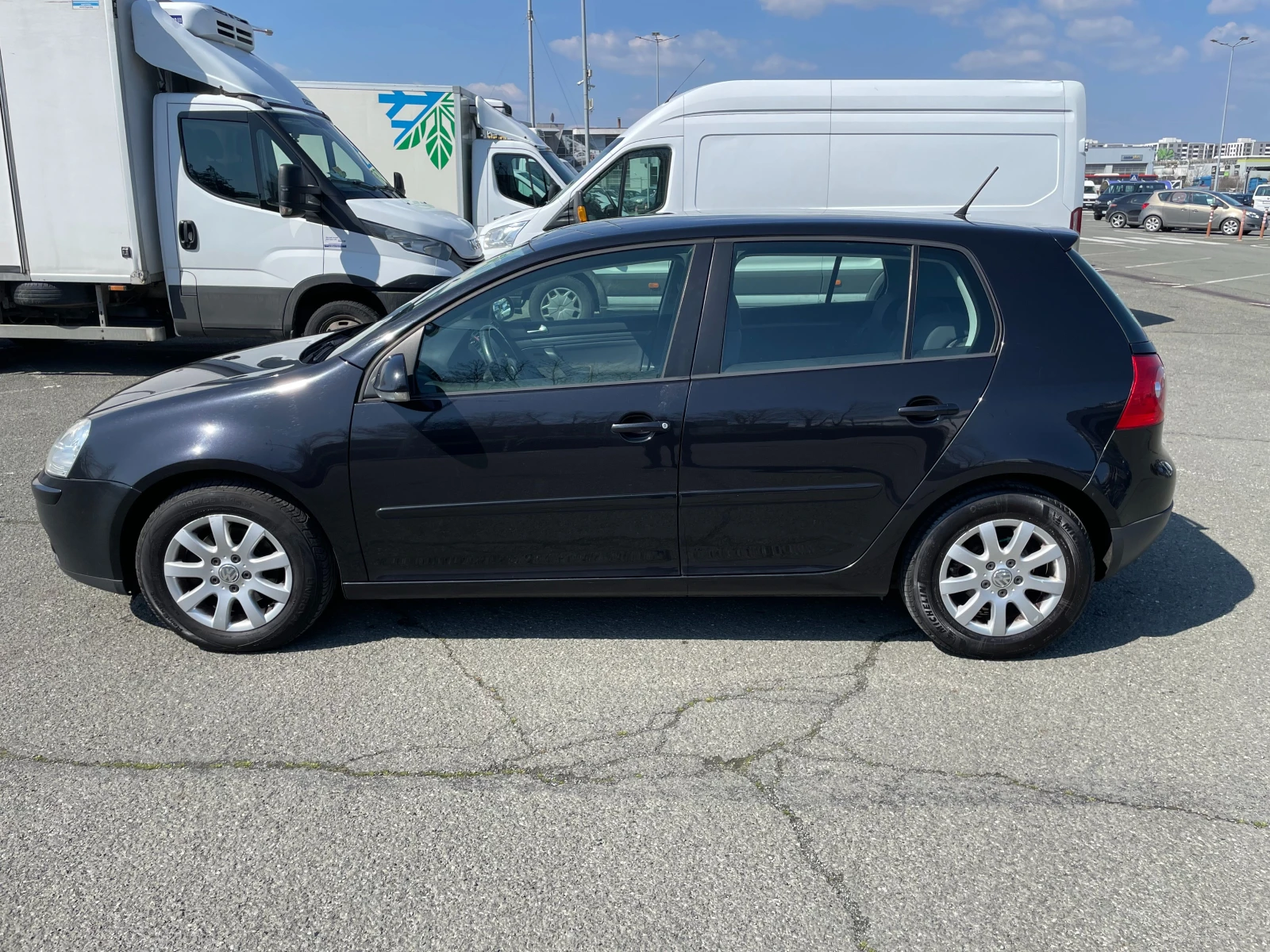 VW Golf 1.9 TDI-105к.с 6 скорости-Климатроник, снимка 4 - Автомобили и джипове - 53975654