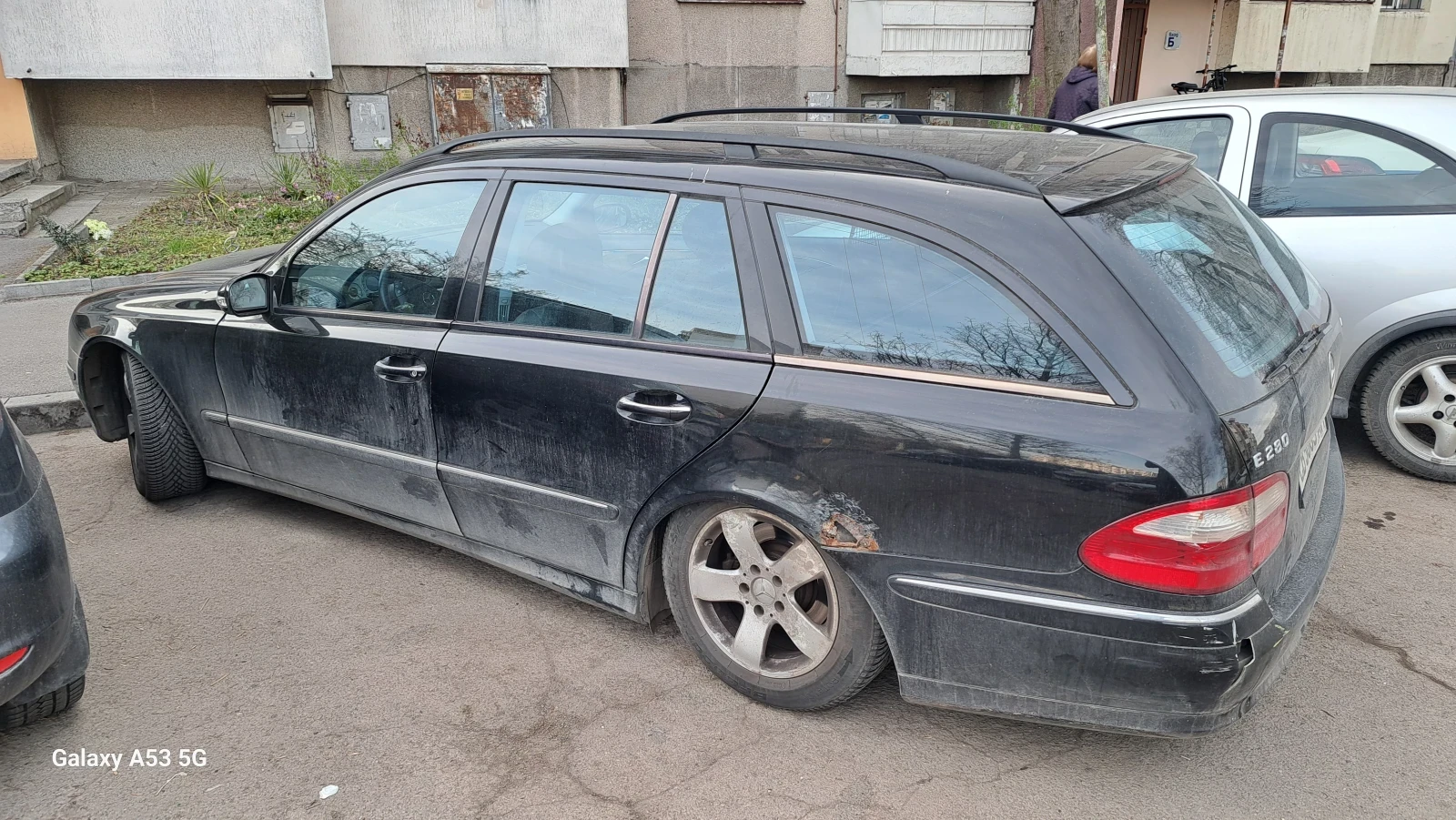 Mercedes-Benz E 280, снимка 3 - Автомобили и джипове - 53981267