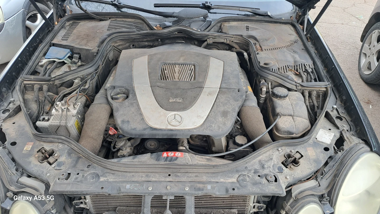 Mercedes-Benz E 280, снимка 13 - Автомобили и джипове - 53981267