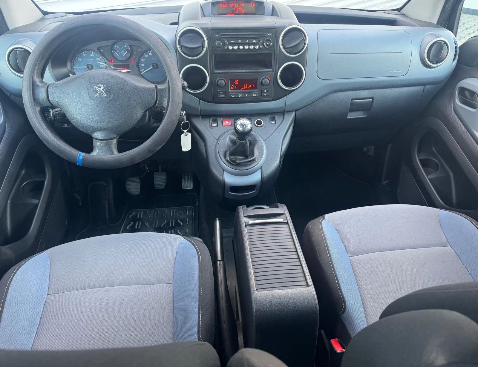 Peugeot Partner 1, 6hdi 92ps, family, клима, борд, темпо, мулти, б, снимка 15 - Автомобили и джипове - 53991949