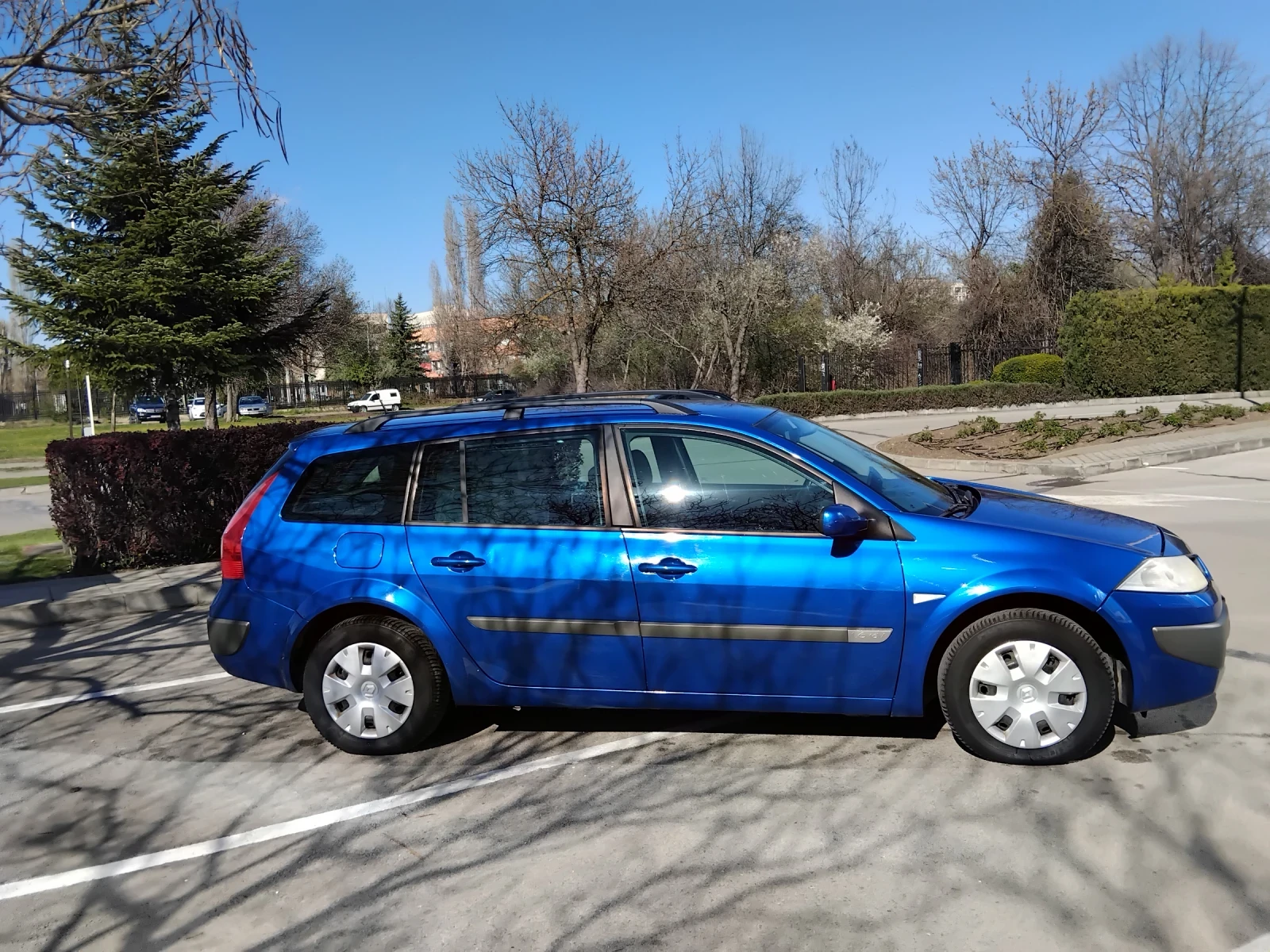 Renault Megane 16 бензин , снимка 7 - Автомобили и джипове - 54138906