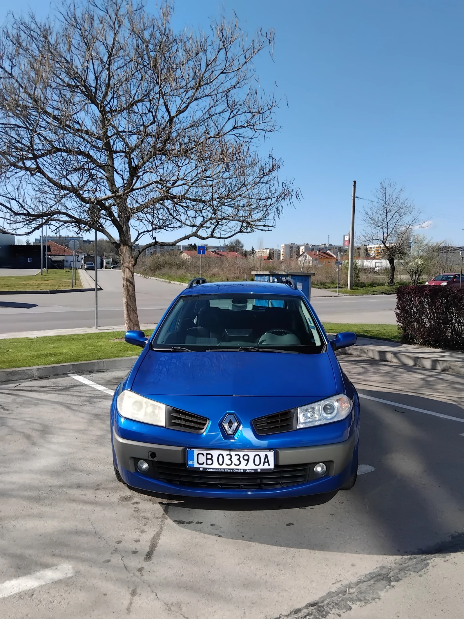 Renault Megane 16 бензин , снимка 2 - Автомобили и джипове - 54138906