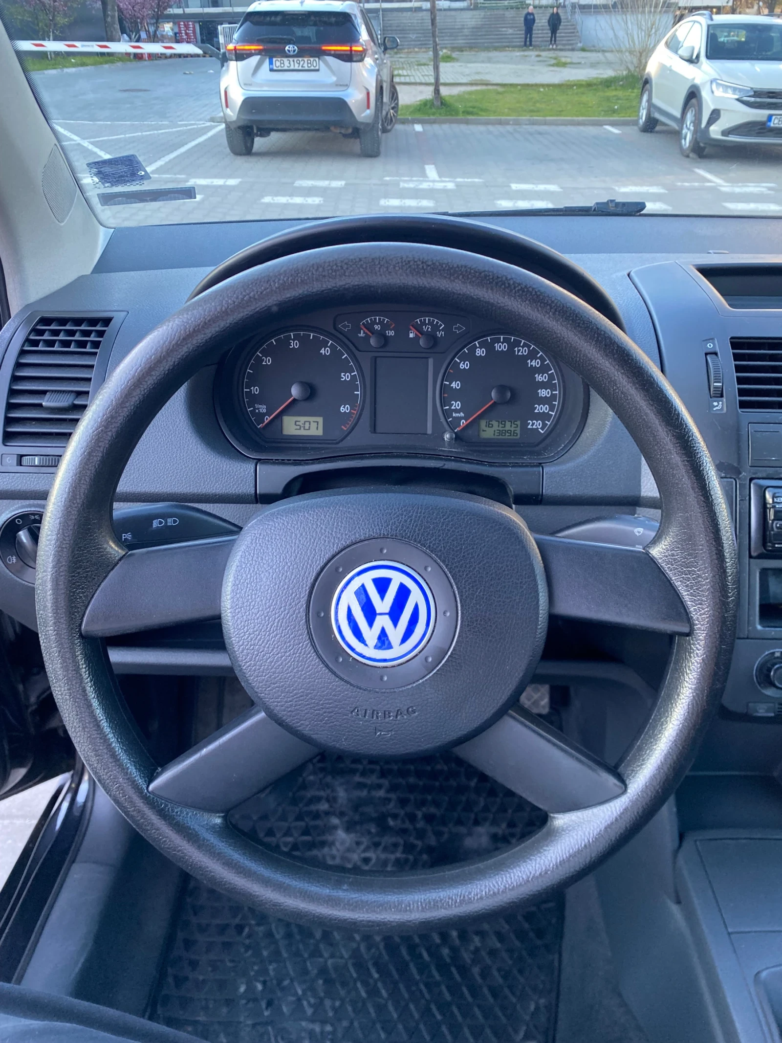 VW Polo, снимка 8 - Автомобили и джипове - 54140949