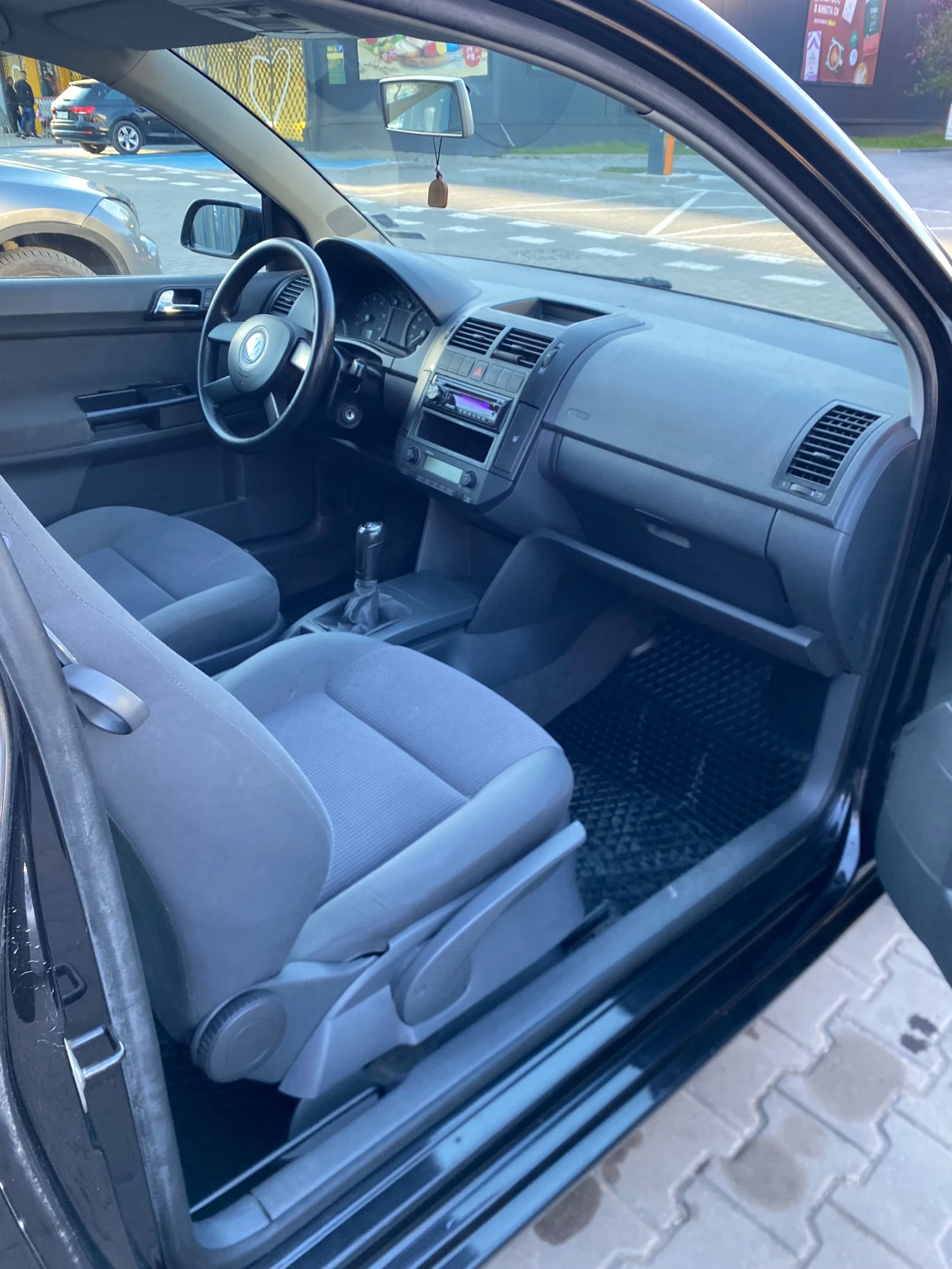 VW Polo, снимка 10 - Автомобили и джипове - 54140949