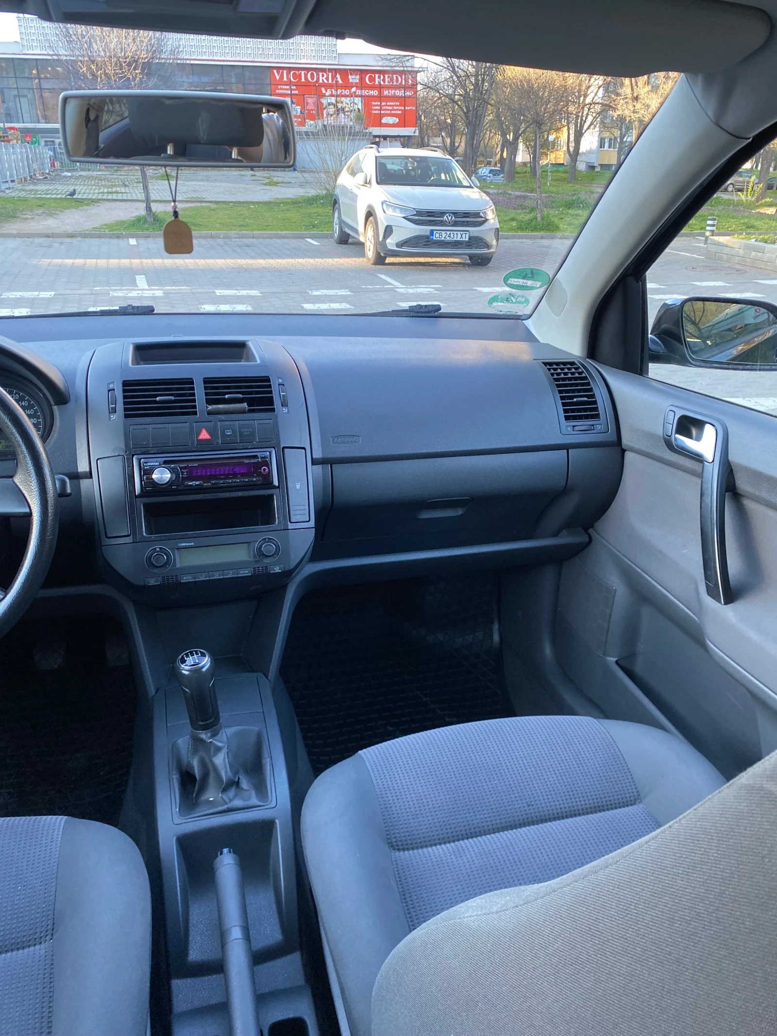 VW Polo, снимка 11 - Автомобили и джипове - 54140949