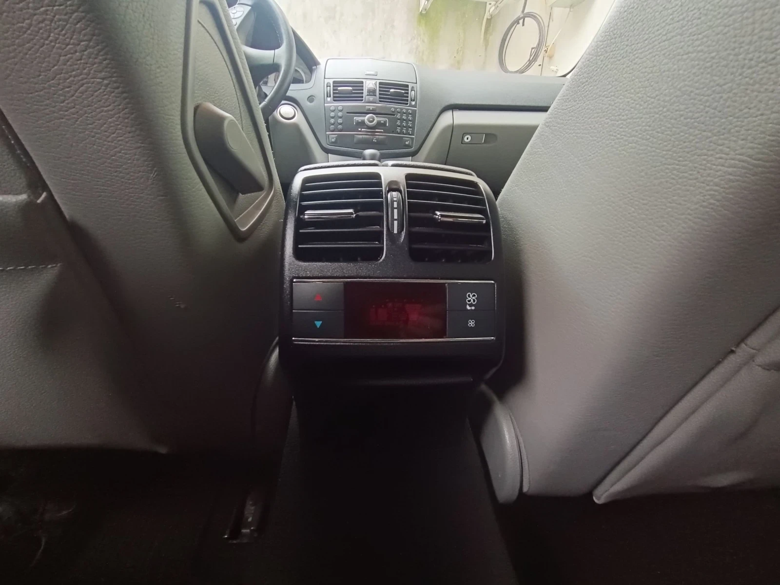 Mercedes-Benz C 320 AMG , снимка 11 - Автомобили и джипове - 54157928