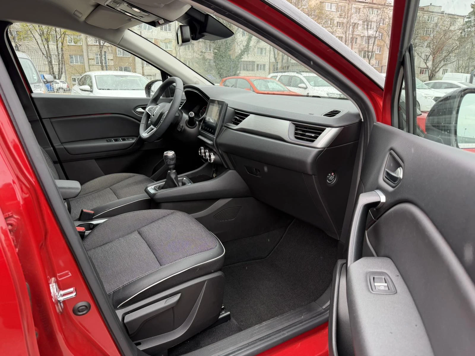 Renault Captur 1.3TCe 140k.c. | Mobile.bg � ����������� 11