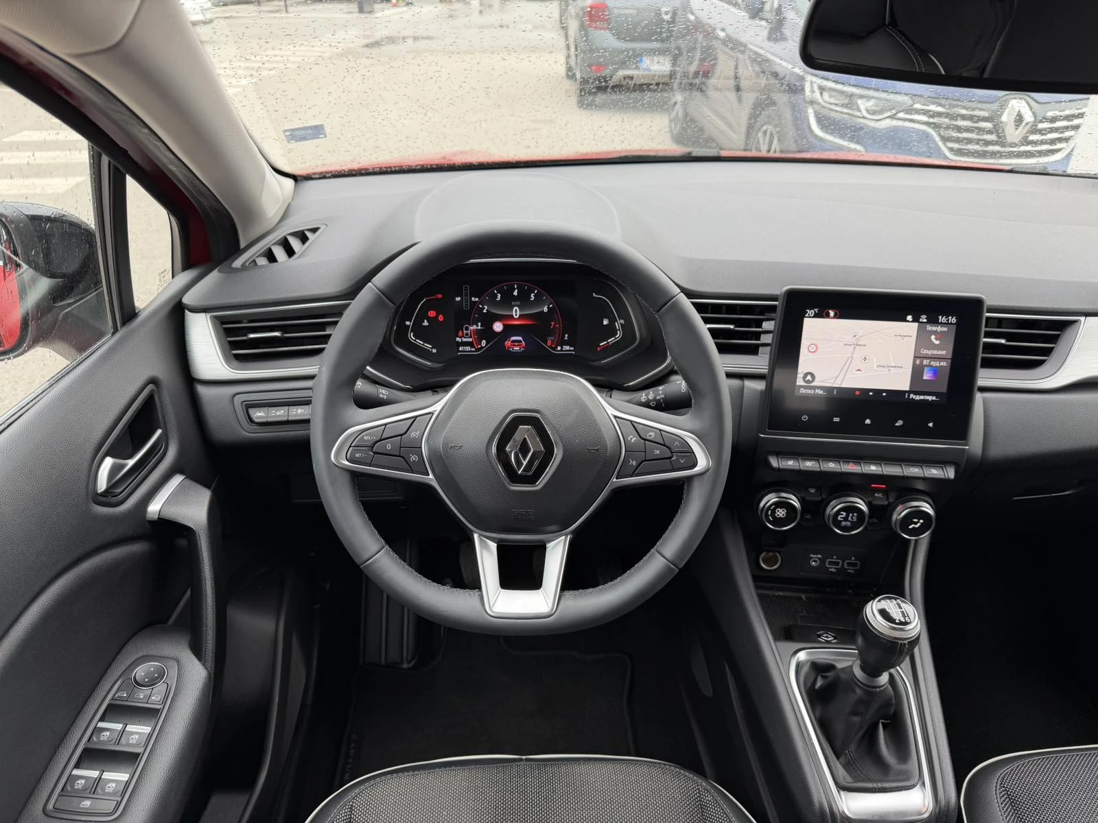 Renault Captur 1.3TCe 140k.c. | Mobile.bg � ����������� 15