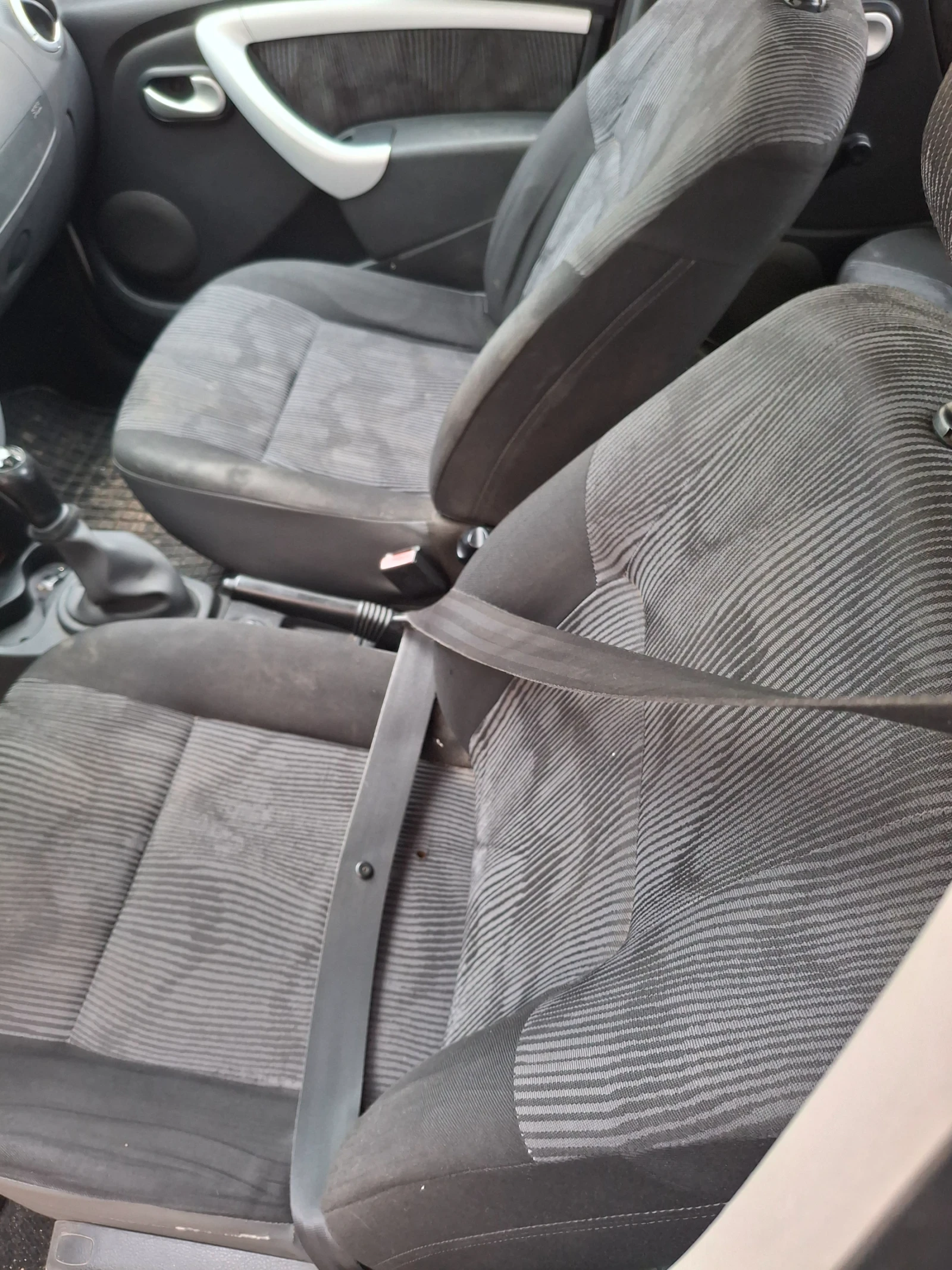 Dacia Sandero | Mobile.bg � ����������� 6