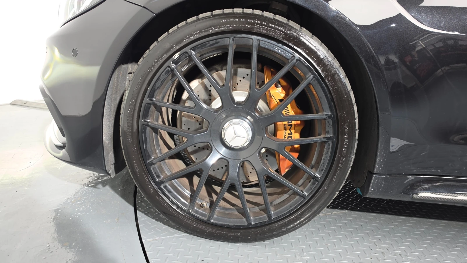 Mercedes-Benz C 63 AMG * Ceramic* 360* Pano* Ambient* , снимка 7 - Автомобили и джипове - 54586434