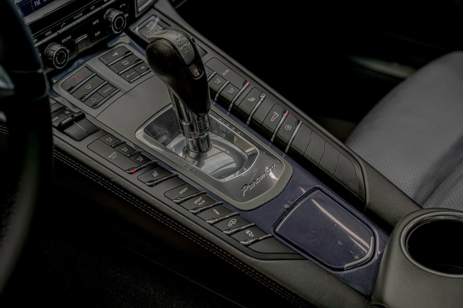 Porsche Panamera 4s/PDK/PDLS/Подгрев/Sport Chrono/ABD/PASM, снимка 10 - Автомобили и джипове - 54602573