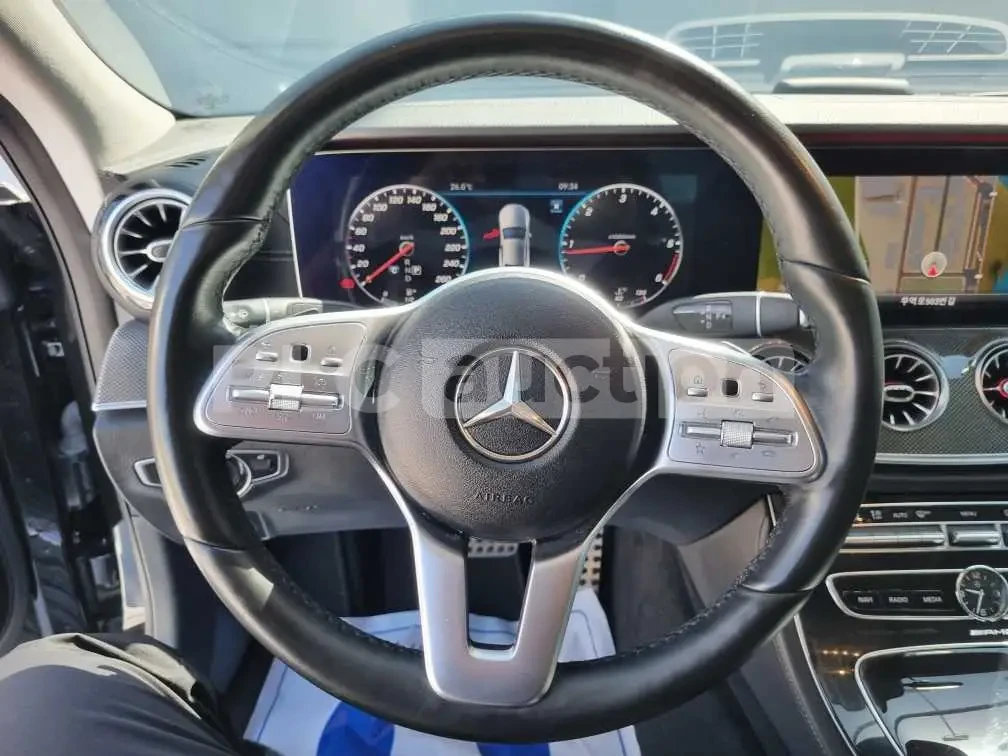 Mercedes-Benz CLS burmester* multibeam led* Parking Assist, снимка 5 - Автомобили и джипове - 54646946