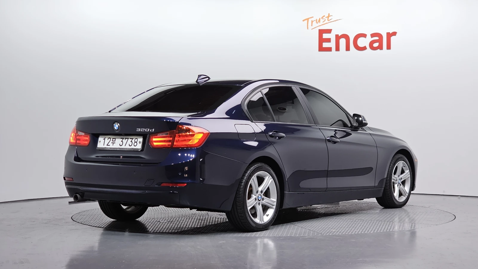 BMW 320 HUD* ЛЮК* КРАЙНА ЦЕНА, снимка 2 - Автомобили и джипове - 55435541