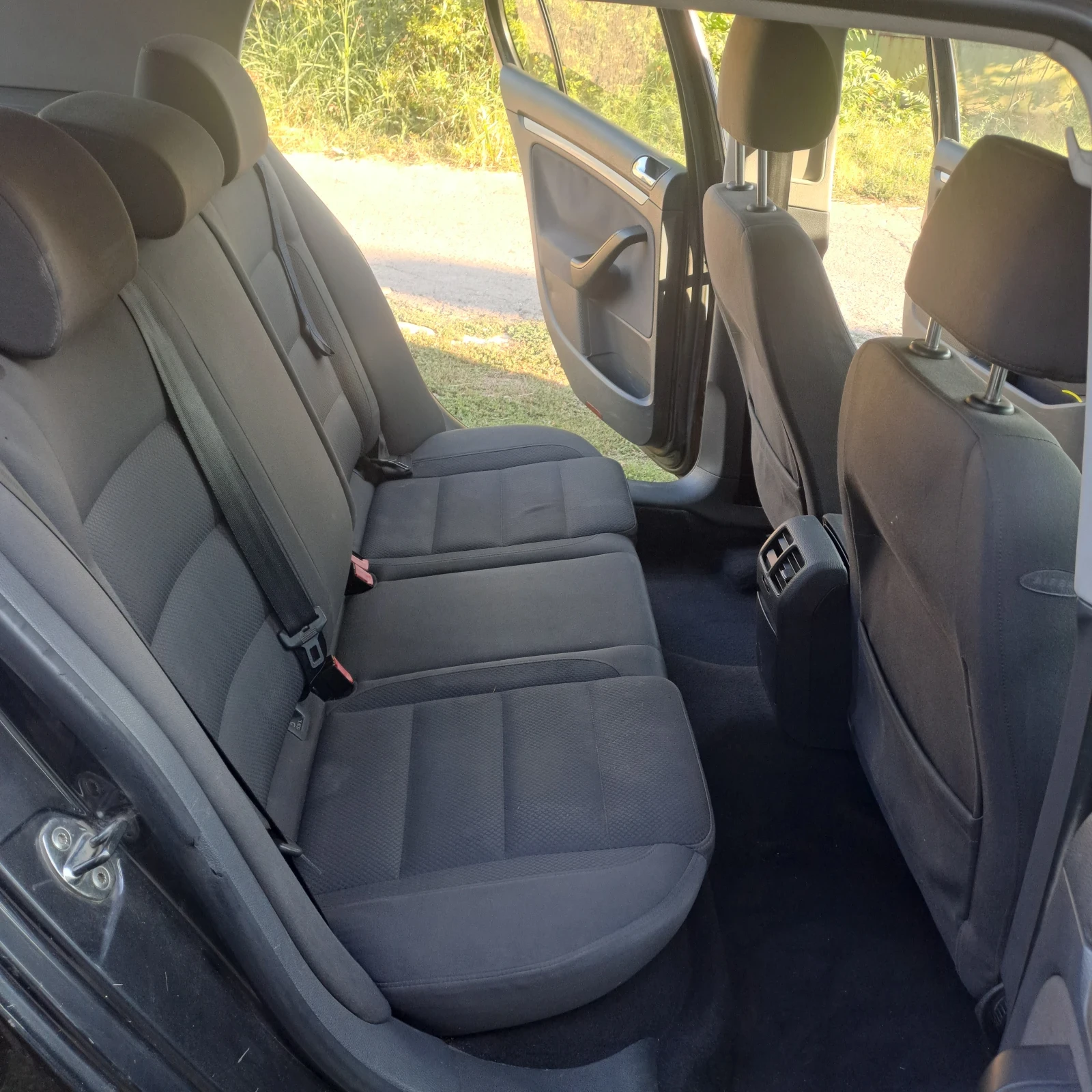 VW Golf, снимка 6 - Автомобили и джипове - 55747597