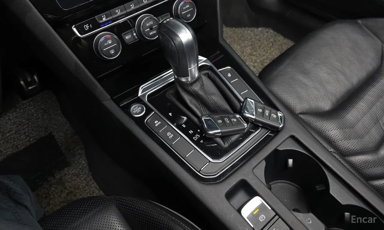 VW Arteon * 2.0 TDI Prestige * КРАЙНА ЦЕНА ДО БЪЛГАРИЯ, снимка 9 - Автомобили и джипове - 55843078