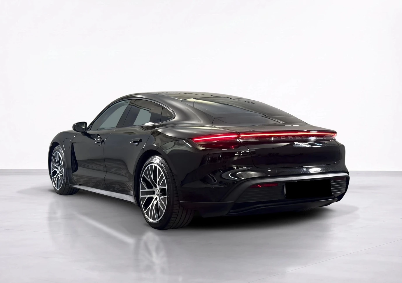 Porsche Taycan, снимка 4 - Автомобили и джипове - 56702473