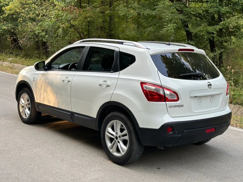 Nissan Qashqai 2.0d 4x4, снимка 4 - Автомобили и джипове - 47158767