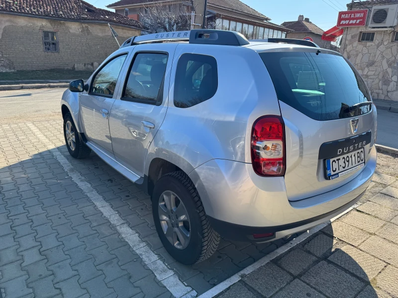 Dacia Duster, снимка 2 - Автомобили и джипове - 49363857